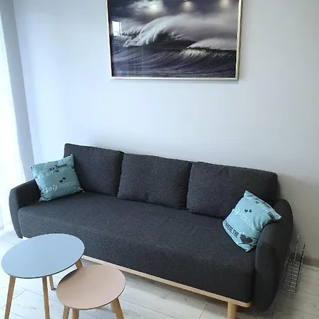 Private Apartment, Aircondition, Hd Tv Pl & De, Wifi, Garage, Fully Equipped, Near