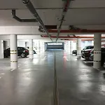 Private Apartment, Aircondition, Hd Tv Pl & De, Wifi, Garage, Fully Equipped, Near Lägenhet