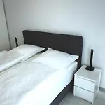 Lägenhet Private Apartment, Aircondition, Hd Tv Pl & De, Wifi, Garage, Fully Equipped, Near Kołobrzeg