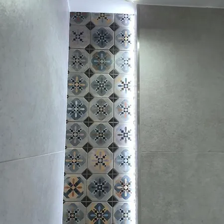 Private Apartment, Aircondition, Hd Tv Pl & De, Wifi, Garage, Fully Equipped, Near Lägenhet