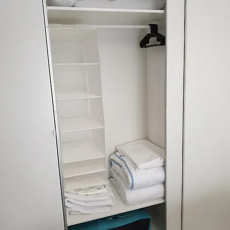 Lägenhet Private Apartment, Aircondition, Hd Tv Pl & De, Wifi, Garage, Fully Equipped, Near *