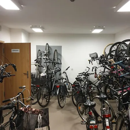 Private Apartment, Aircondition, Hd Tv Pl & De, Wifi, Garage, Fully Equipped, Near Lägenhet *