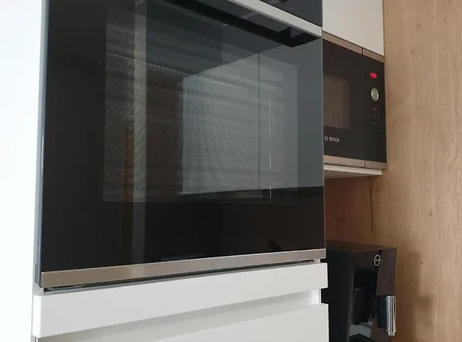 Private Apartment, Aircondition, Hd Tv Pl & De, Wifi, Garage, Fully Equipped, Near Kolberg