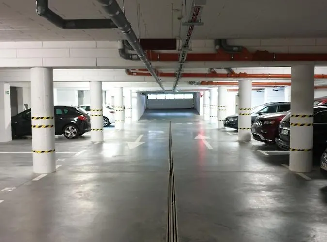 Private Apartment, Aircondition, Hd Tv Pl & De, Wifi, Garage, Fully Equipped, Near Apartment