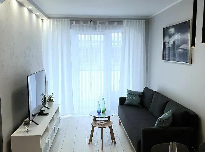 Apartment Private Apartment, Aircondition, Hd Tv Pl & De, Wifi, Garage, Fully Equipped, Near Kolberg