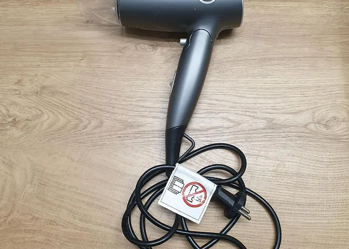 Apartment Private Apartment, Aircondition, Hd Tv Pl & De, Wifi, Garage, Fully Equipped, Near