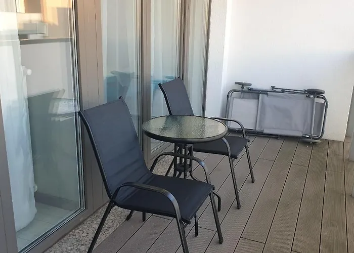 Apartment Private Apartment, Aircondition, Hd Tv Pl & De, Wifi, Garage, Fully Equipped, Near