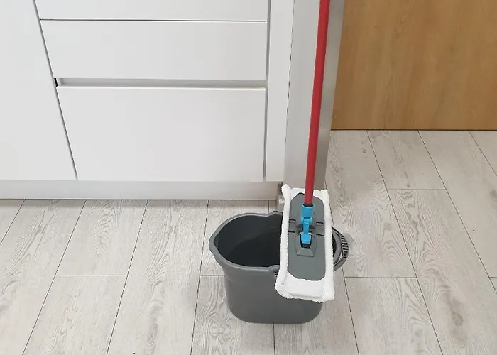 Private Apartment, Aircondition, Hd Tv Pl & De, Wifi, Garage, Fully Equipped, Near